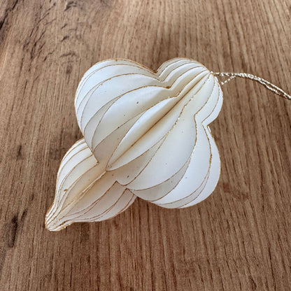 Dekoanhänger aus Papier