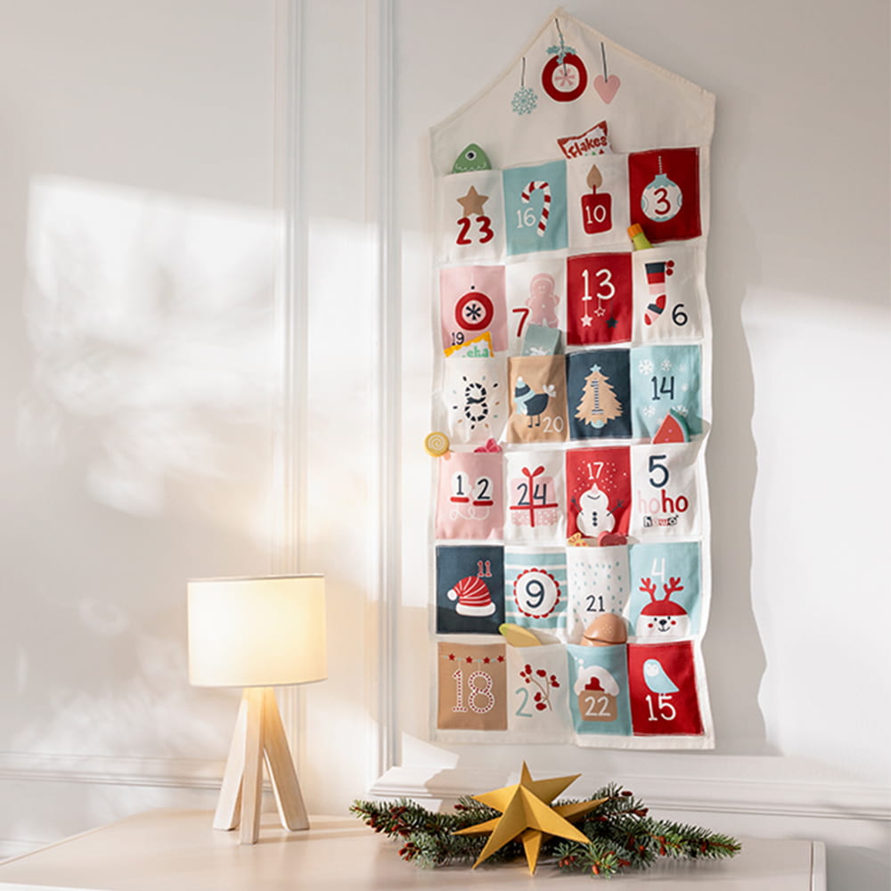 howa adventskalender kerstkalender voor kinderen gevuld met houten speelgoed 18803